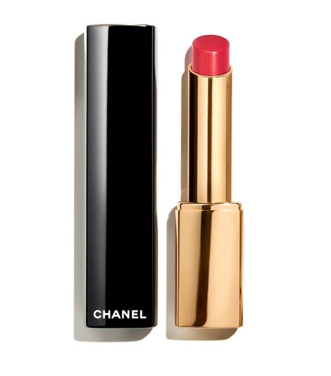 chanel red lipstick